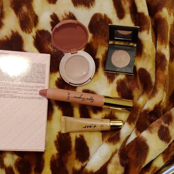 Limited edition tarte: not your average nudes NEW - Picture 3 of 5